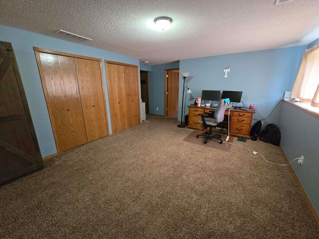 8841 N Hidden Lane, Park City, KS 67147