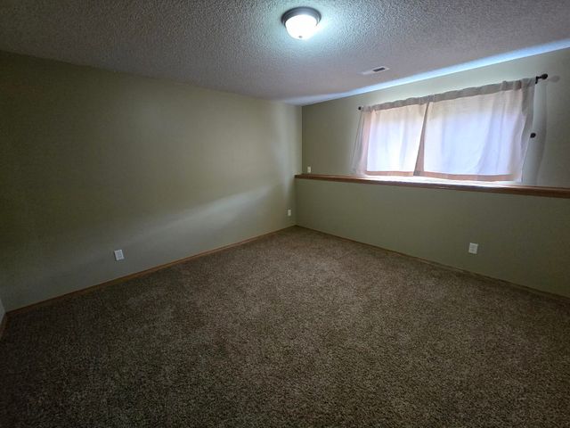 8841 N Hidden Lane, Park City, KS 67147