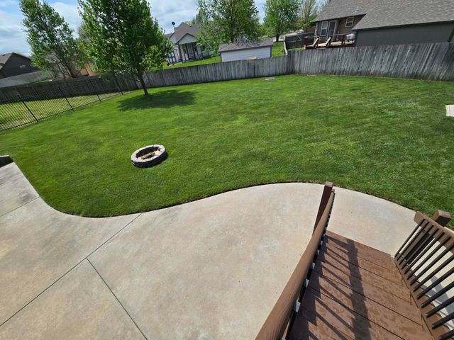 8841 N Hidden Lane, Park City, KS 67147
