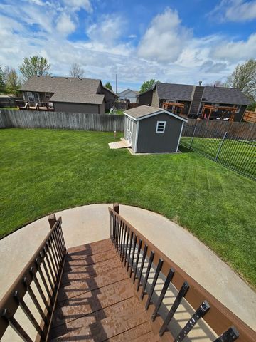 8841 N Hidden Lane, Park City, KS 67147