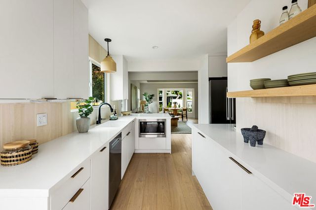 11838 Juniette, Culver City, CA 90230