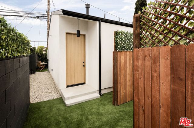 11838 Juniette, Culver City, CA 90230