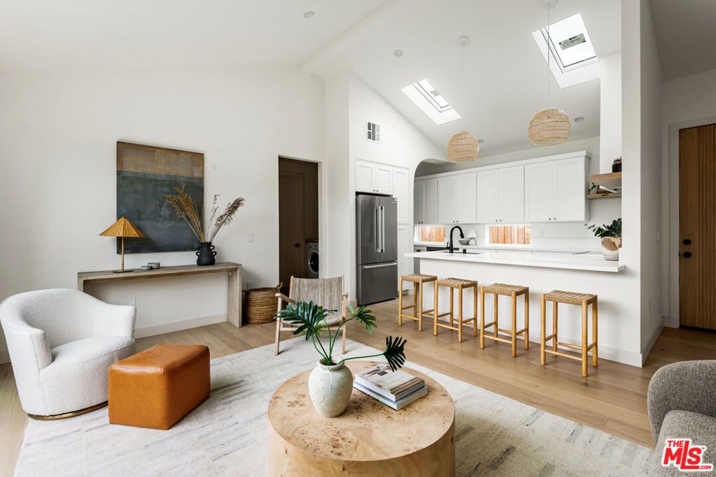 11838 Juniette, Culver City, CA 90230