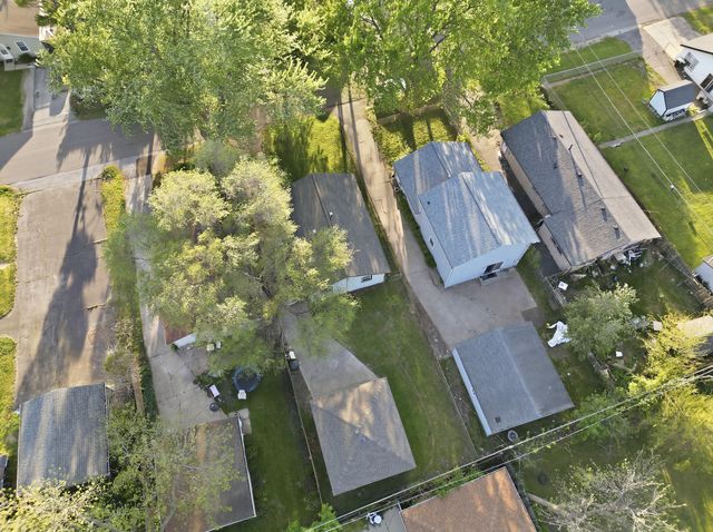 125 Bellevue Drive, Round Lake Park, IL 60073