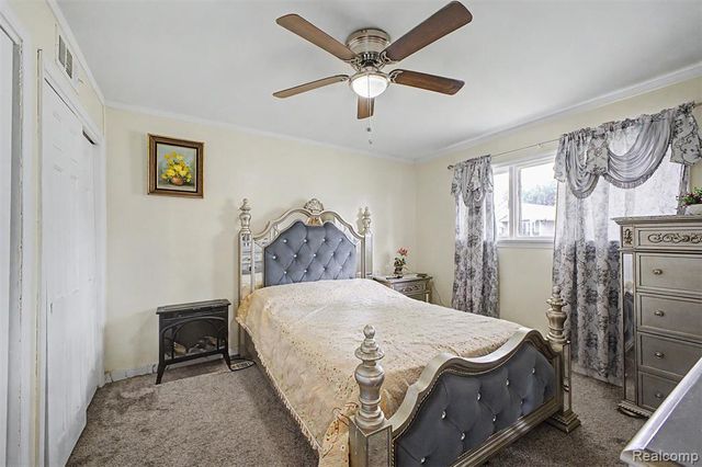 8650 Whitlock Avenue, Dearborn, MI 48126
