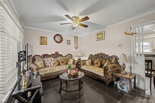 8650 Whitlock Avenue, Dearborn, MI 48126