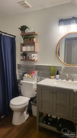 1364 Redwood Ln, Gulf Breeze, FL 32563