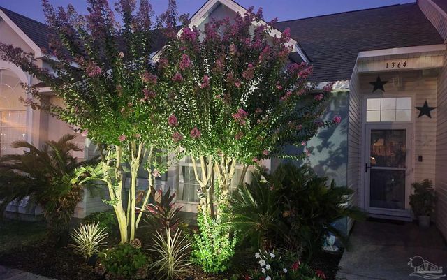 1364 Redwood Ln, Gulf Breeze, FL 32563