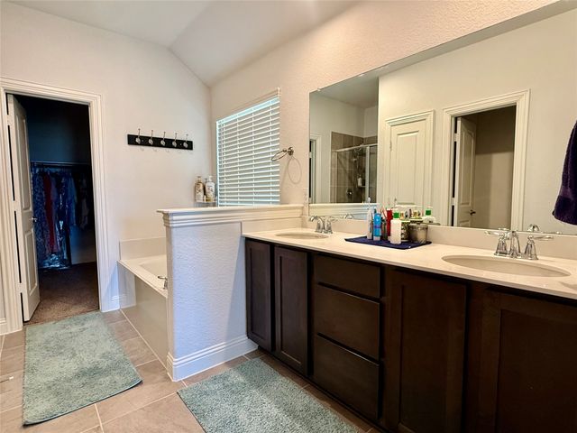 2704 Ainsworth Road, Aubrey, TX 76227