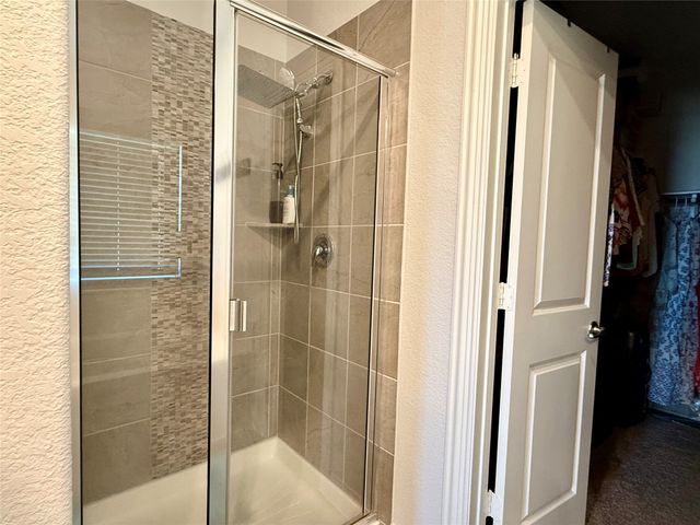 2704 Ainsworth Road, Aubrey, TX 76227