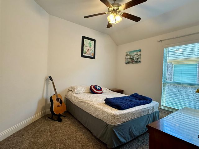 2704 Ainsworth Road, Aubrey, TX 76227