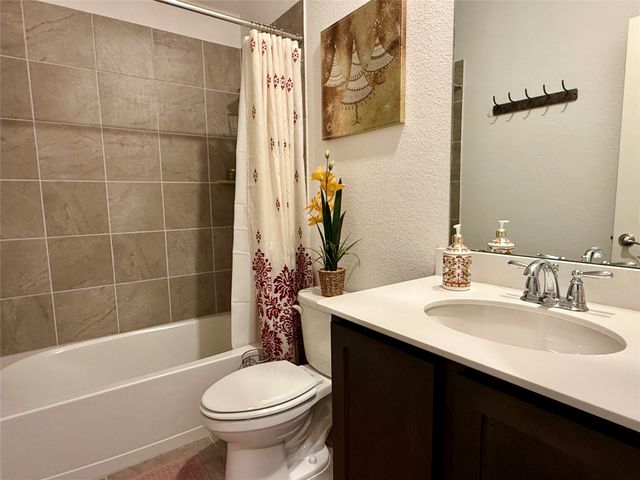 2704 Ainsworth Road, Aubrey, TX 76227