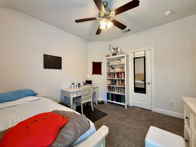 2704 Ainsworth Road, Aubrey, TX 76227