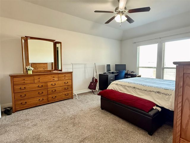 2704 Ainsworth Road, Aubrey, TX 76227