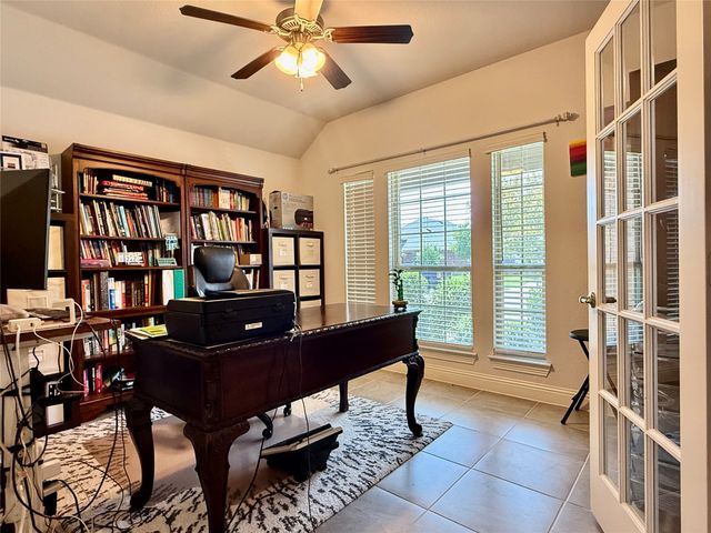 2704 Ainsworth Road, Aubrey, TX 76227