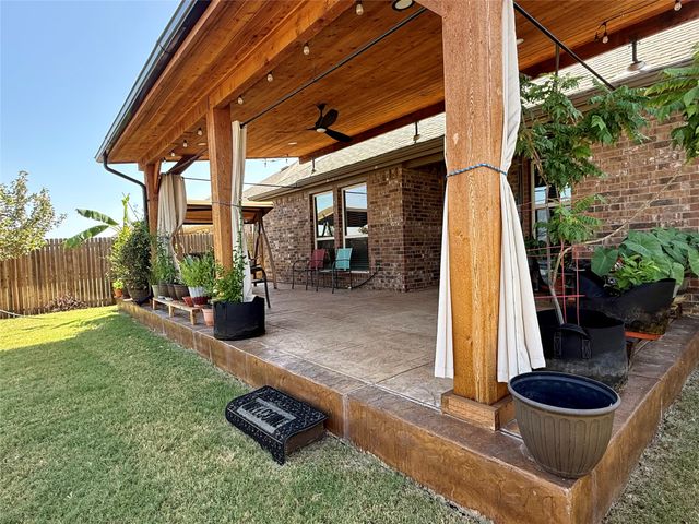 2704 Ainsworth Road, Aubrey, TX 76227