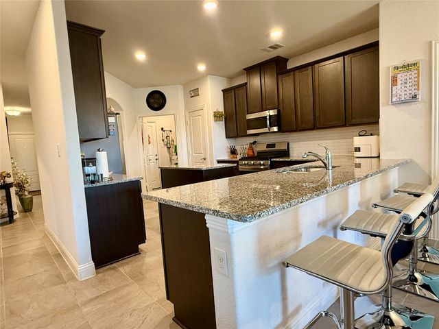 2704 Ainsworth Road, Aubrey, TX 76227