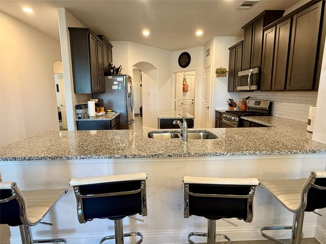 2704 Ainsworth Road, Aubrey, TX 76227