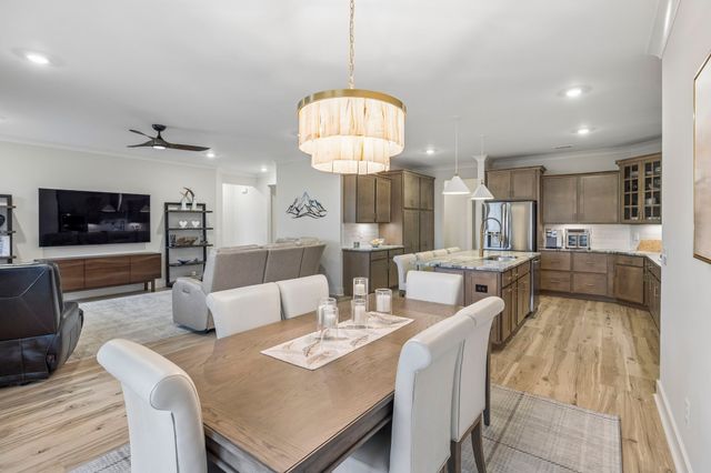 837 Odell Dr, White House, TN 37188