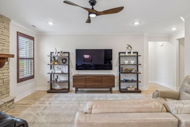 837 Odell Dr, White House, TN 37188