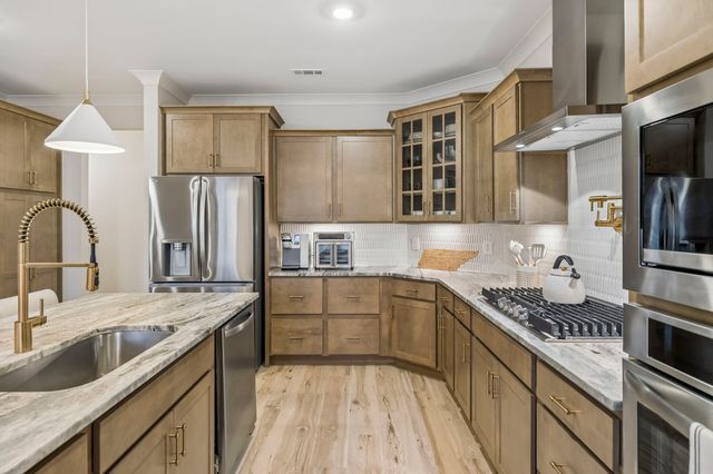 837 Odell Dr, White House, TN 37188