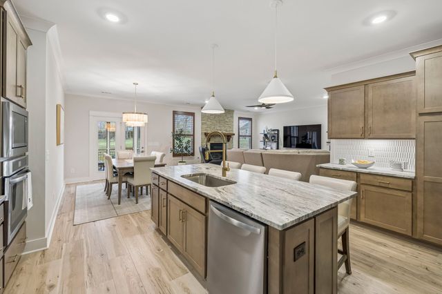 837 Odell Dr, White House, TN 37188