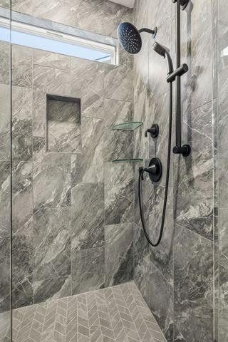 837 Odell Dr, White House, TN 37188