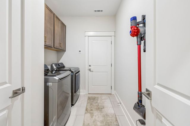 837 Odell Dr, White House, TN 37188