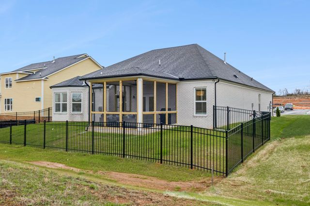 837 Odell Dr, White House, TN 37188