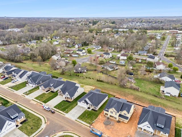 837 Odell Dr, White House, TN 37188