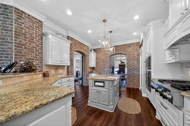 23151 Champion Drive, Lindale, TX 75771