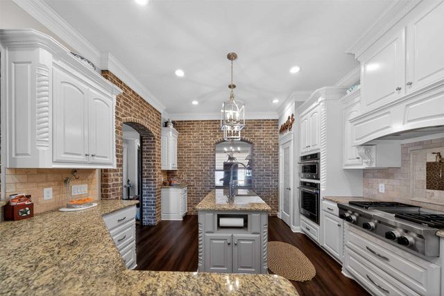 23151 Champion Drive, Lindale, TX 75771