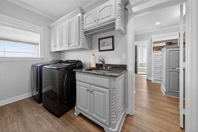 23151 Champion Drive, Lindale, TX 75771