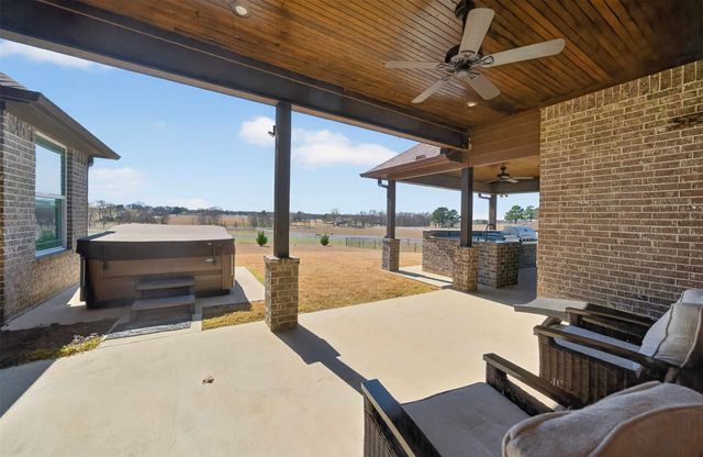 23151 Champion Drive, Lindale, TX 75771