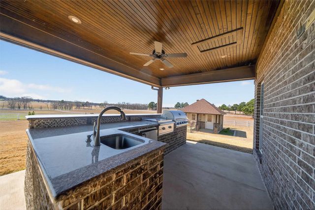 23151 Champion Drive, Lindale, TX 75771