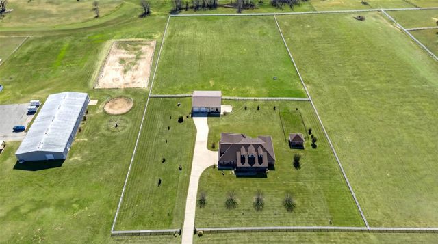 23151 Champion Drive, Lindale, TX 75771