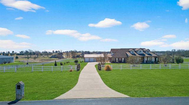 23151 Champion Drive, Lindale, TX 75771