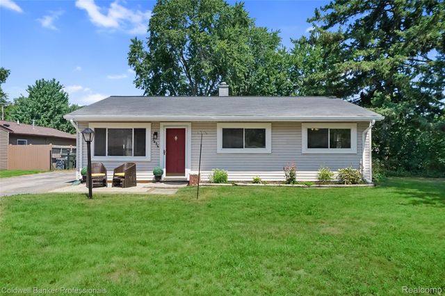 2436 Toby Road, Orion Charter Township, MI 48359