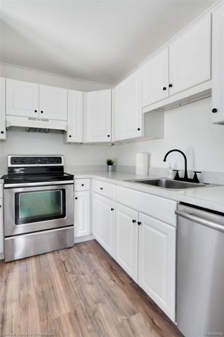 2436 Toby Road, Orion Charter Township, MI 48359