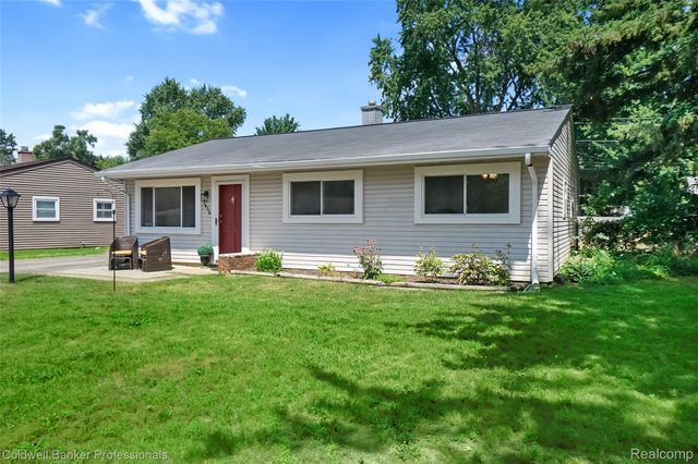 2436 Toby Road, Orion Charter Township, MI 48359