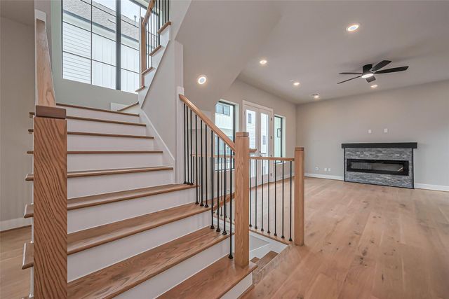 1222 W 24th Street D, Houston, TX 77008