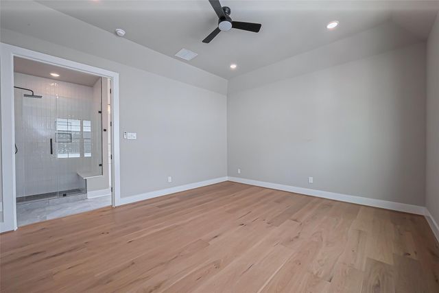 1222 W 24th Street D, Houston, TX 77008