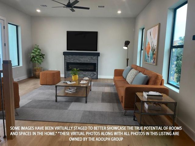 1222 W 24th Street D, Houston, TX 77008