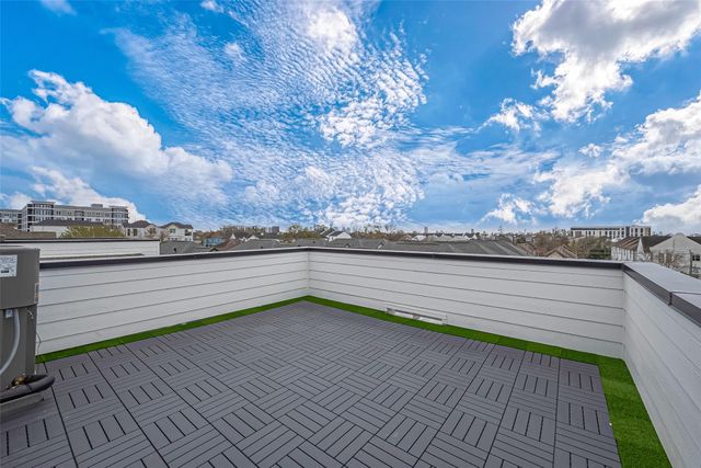 1222 W 24th Street D, Houston, TX 77008