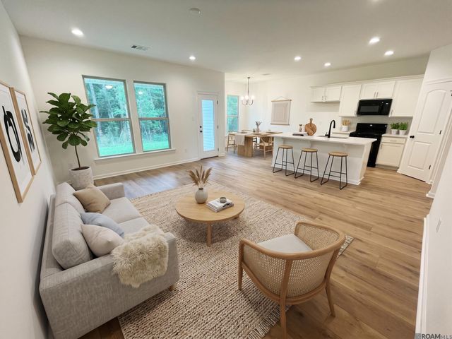 12880 Siberian Dr, Walker, LA 70785