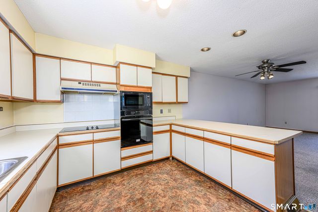 109 Staffordshire Commons Drive 109, Wallingford, CT 06492