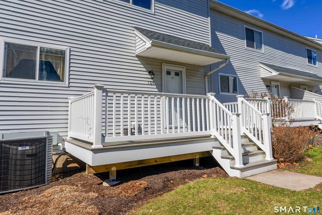 109 Staffordshire Commons Drive 109, Wallingford, CT 06492