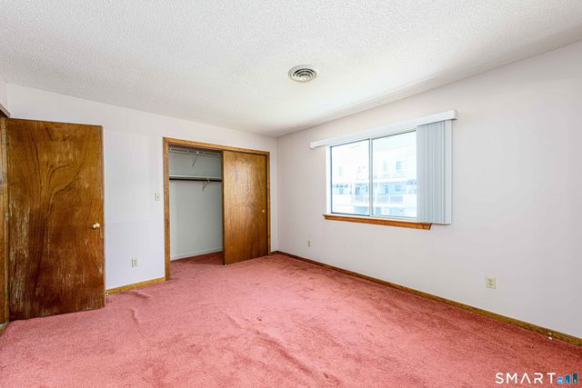 109 Staffordshire Commons Drive 109, Wallingford, CT 06492