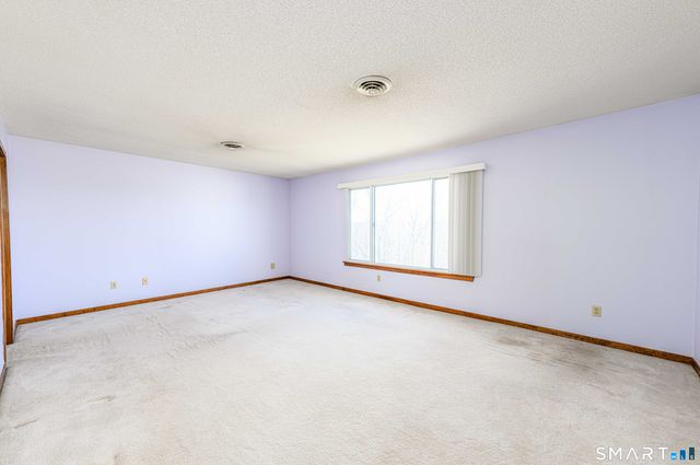 109 Staffordshire Commons Drive 109, Wallingford, CT 06492