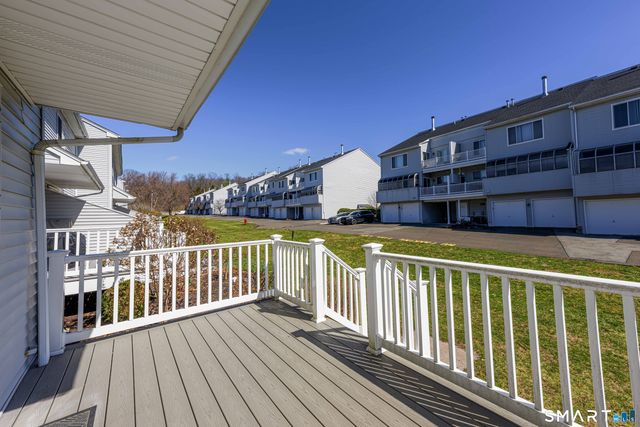 109 Staffordshire Commons Drive 109, Wallingford, CT 06492